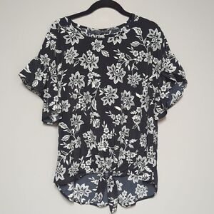 NWT Shop Basic Black Floral Short Sleeve Blouse